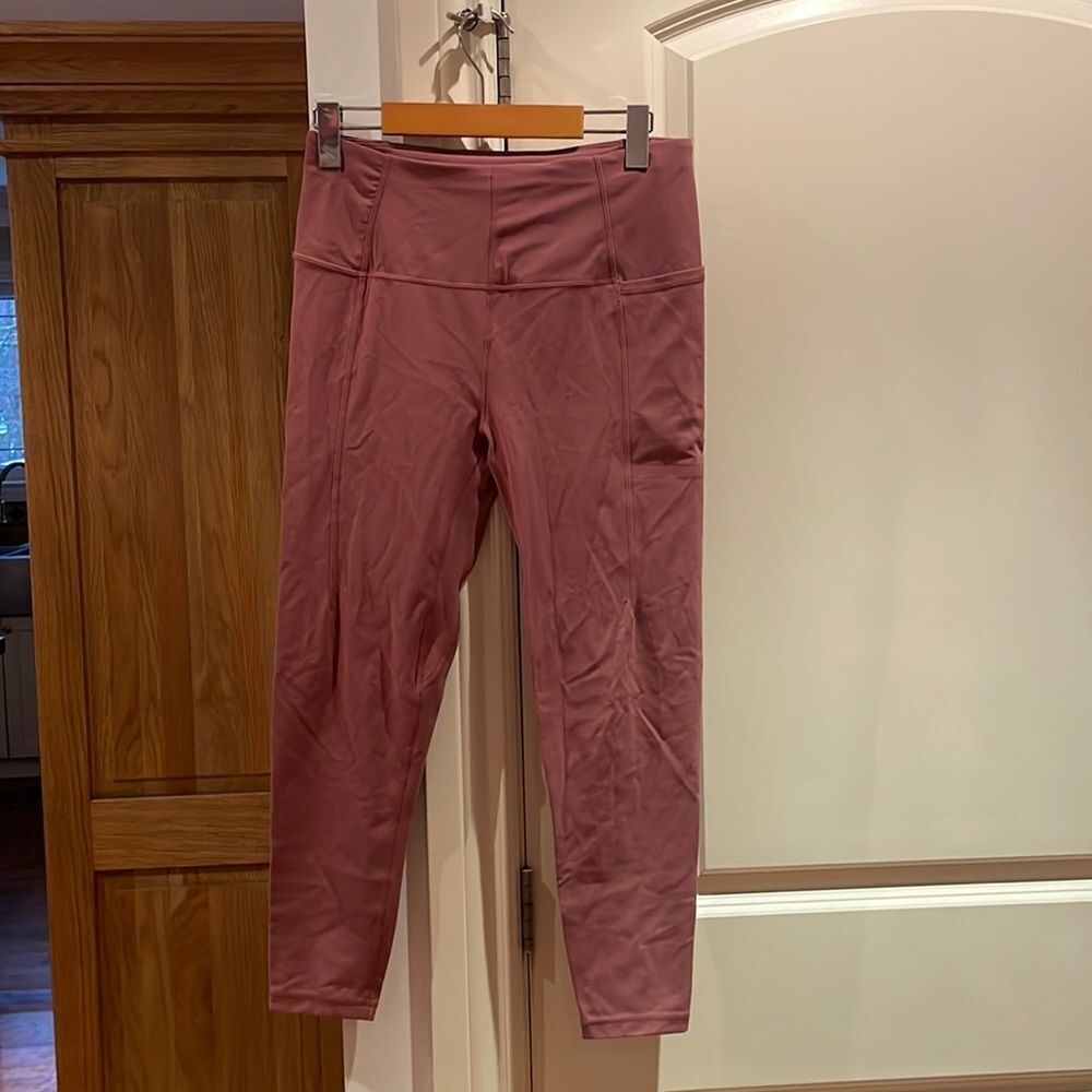 Sweaty Betty medium pink leggings 7/8 length super soft